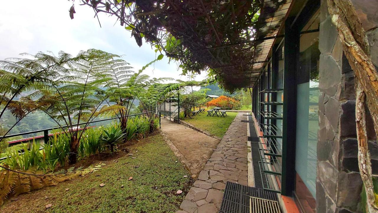 Vila Kolmas 59 Bongkor 1 Exterior foto